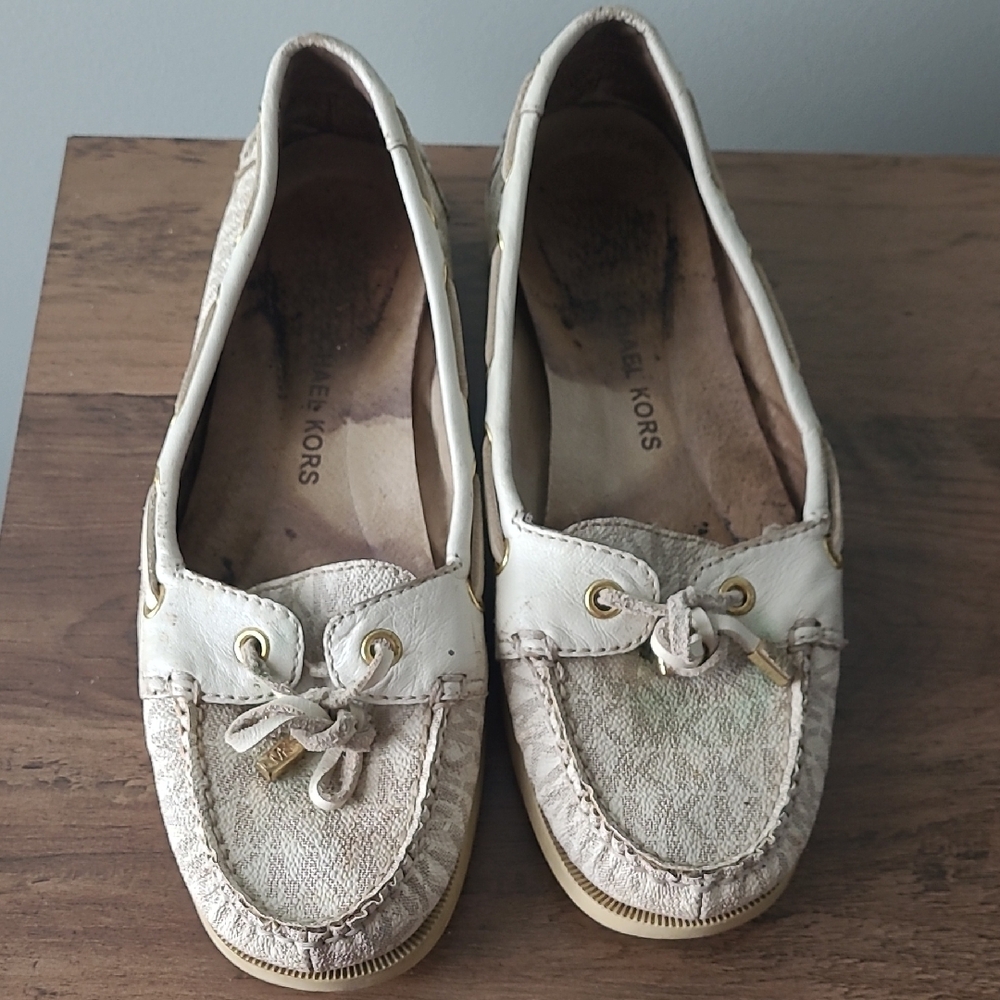 Michael Kors Cream Moccasin Flats with Tassels